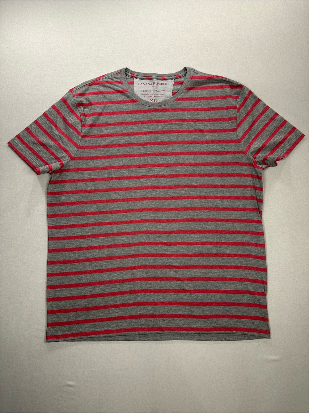 Banana Republic The Vintage T, Short Sleeve Shirt, Red/Grey Stripes - Mens XL